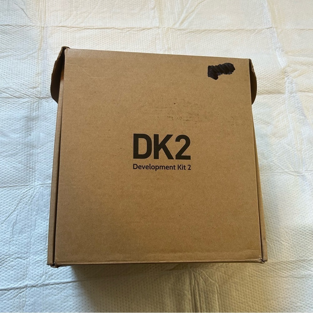 Oculus VR Rift DK2 Development Kit 2 with Accessories - Picture 2 of 9